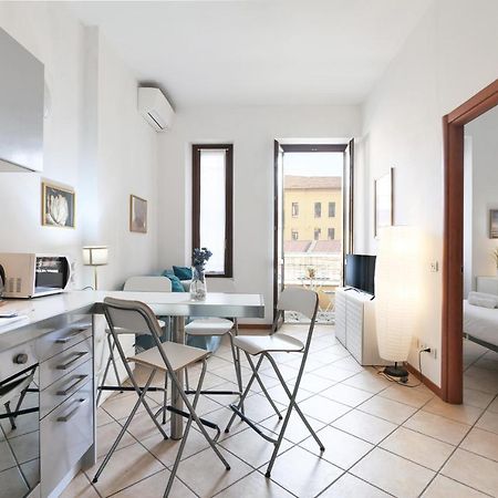 Appartement Primopiano - Scalvini à Milan Extérieur photo